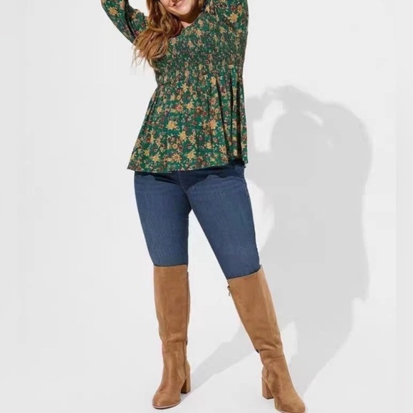 Torrid Green Floral Babydoll Smocked Top Ruffle Accent - Picture 3 of 14